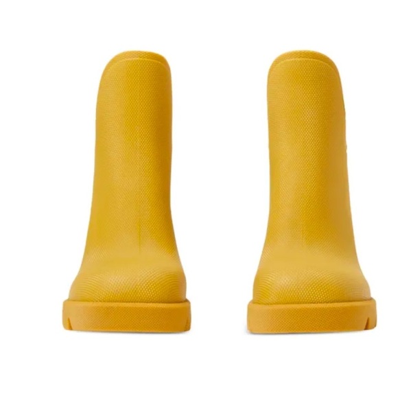 NIB Burberry Marsh ankle rain rubber sole heel boots Manilla yellow US 7 1/2 - Picture 3 of 12